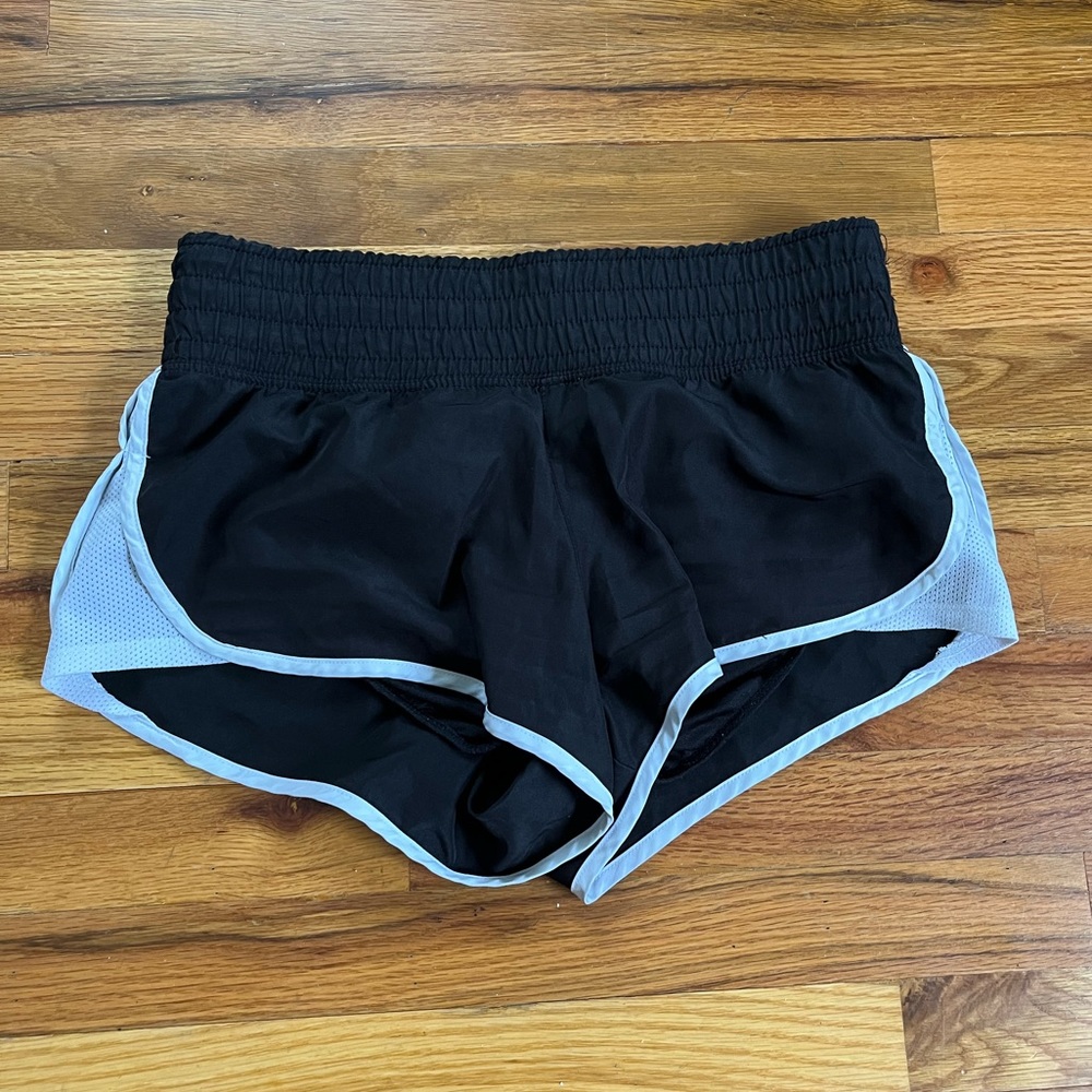 Fitness shorts with bikini lining